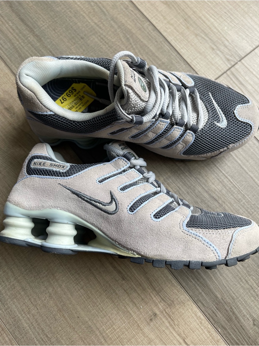 Nike Shox NZ Women’s Shoes Size 6 Gray And Blue Excellent Condition 314561-016